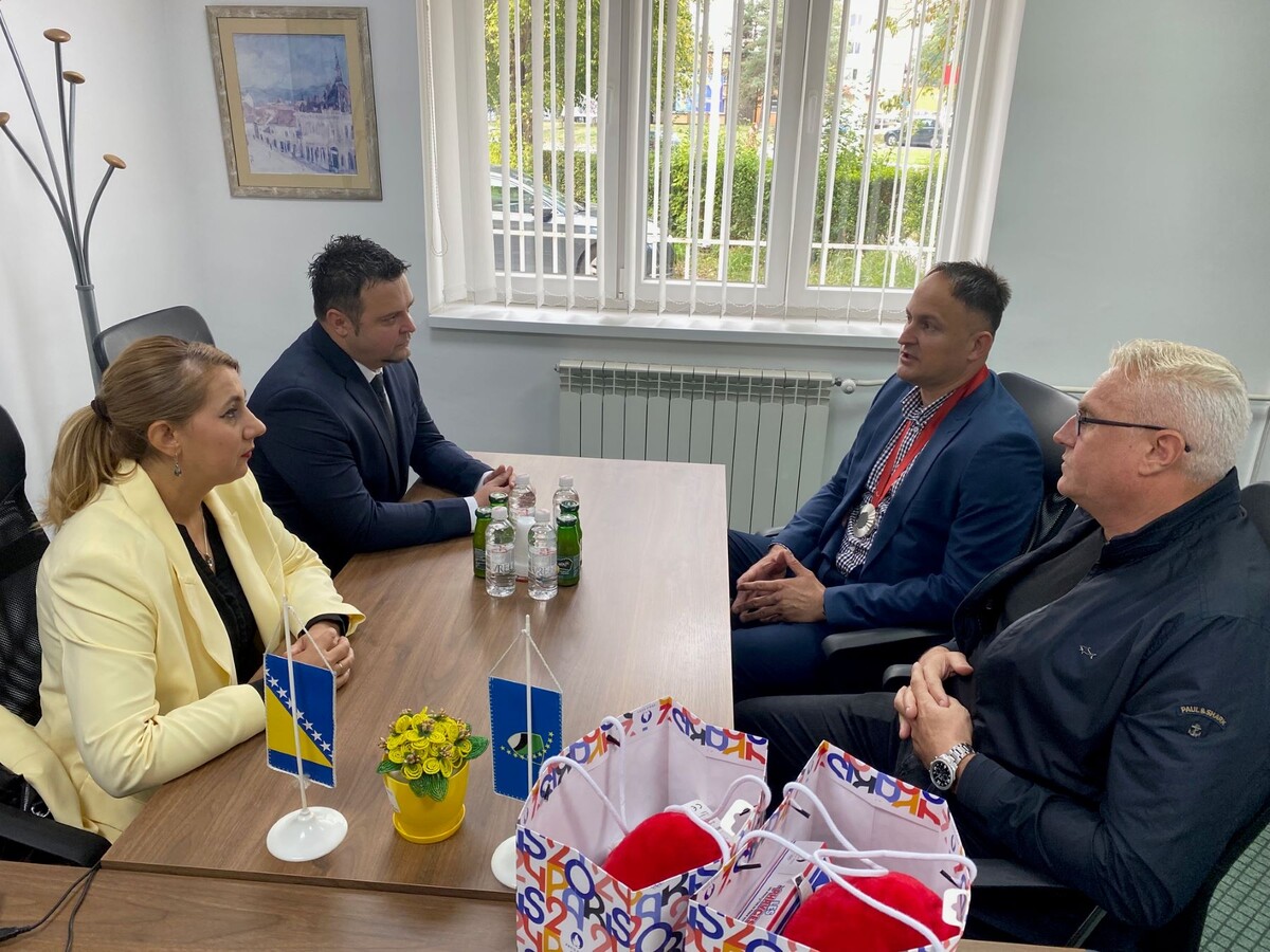 1726743627_66ec044b40fec