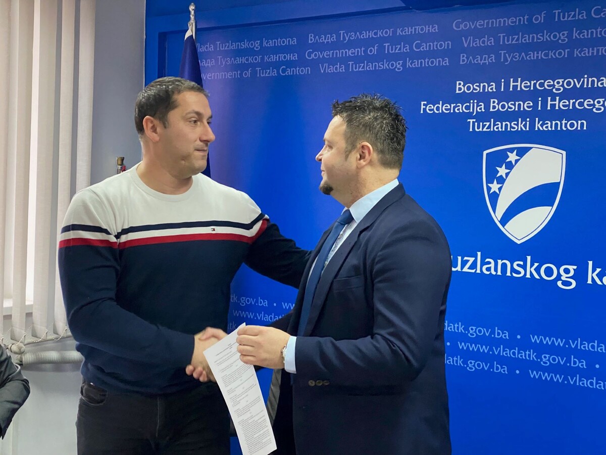 1733410820_6751c004e14ab