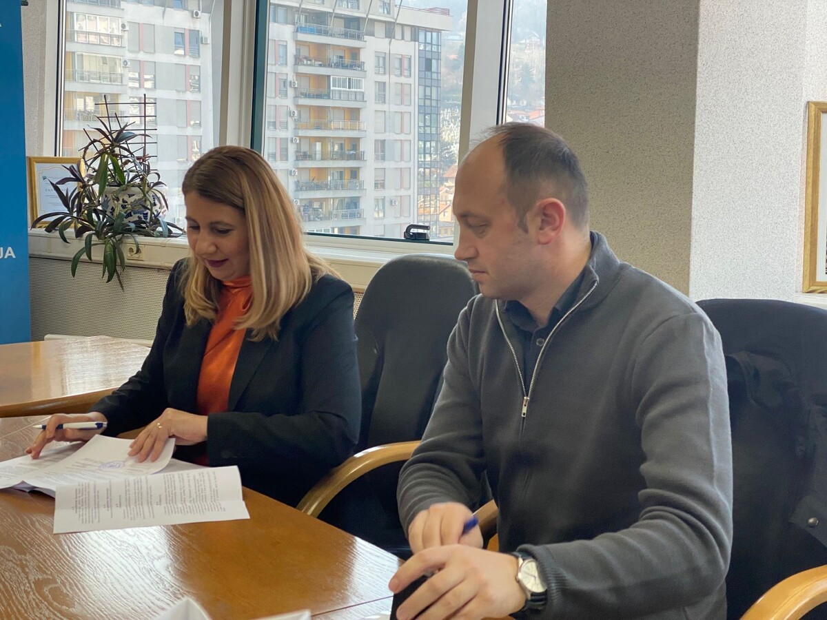 1738854021_67a4ce858cd90