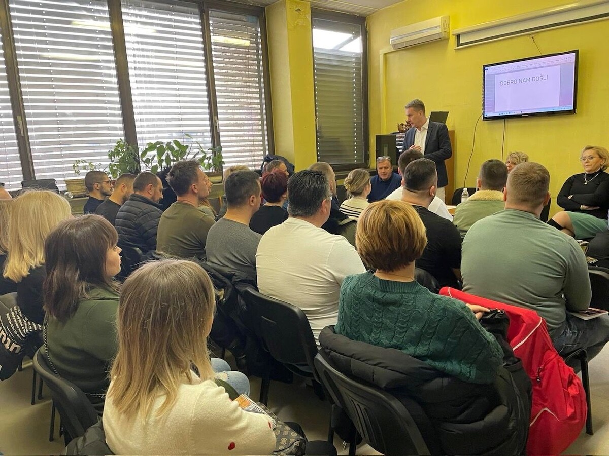 1739365221_67ac9b65024d7