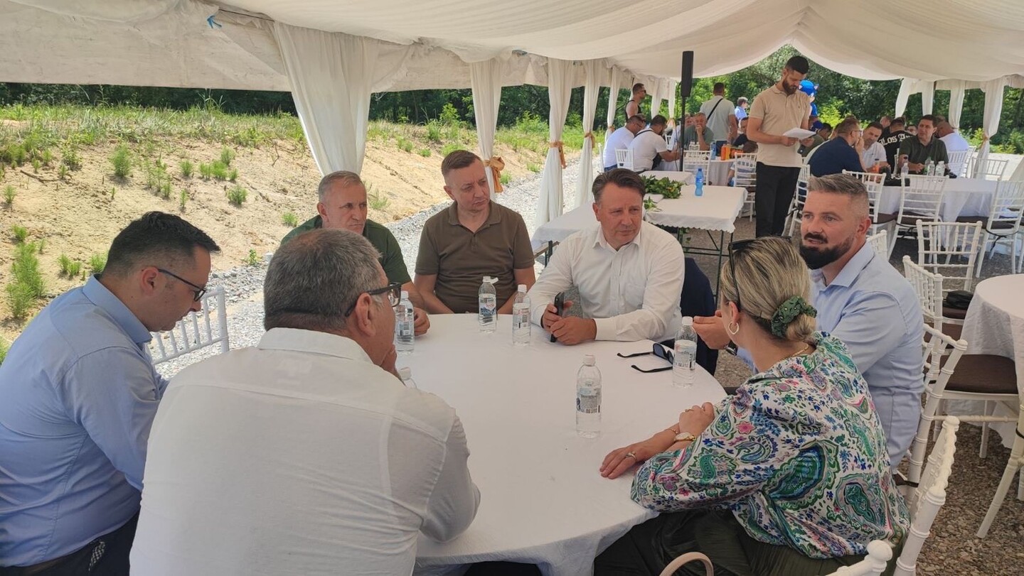 1749459628_6846a2ac498a6