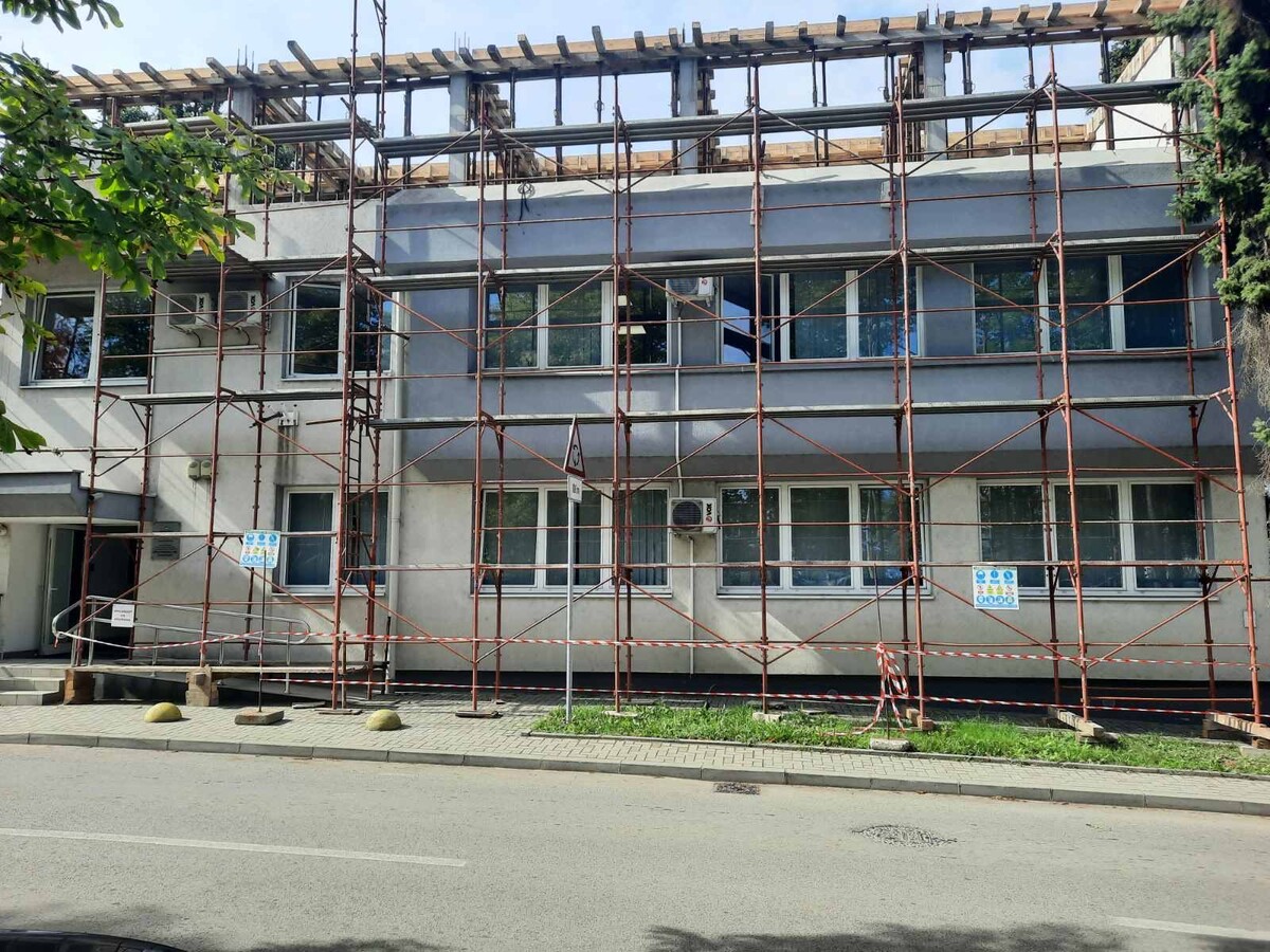 1758117629_68cabefd43f51