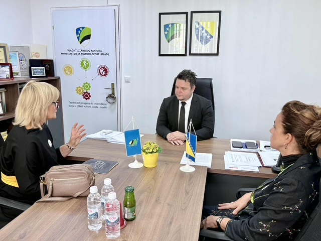 Ministar Gazdić ugostio predstavnice Udruženja Gračaničko keranje