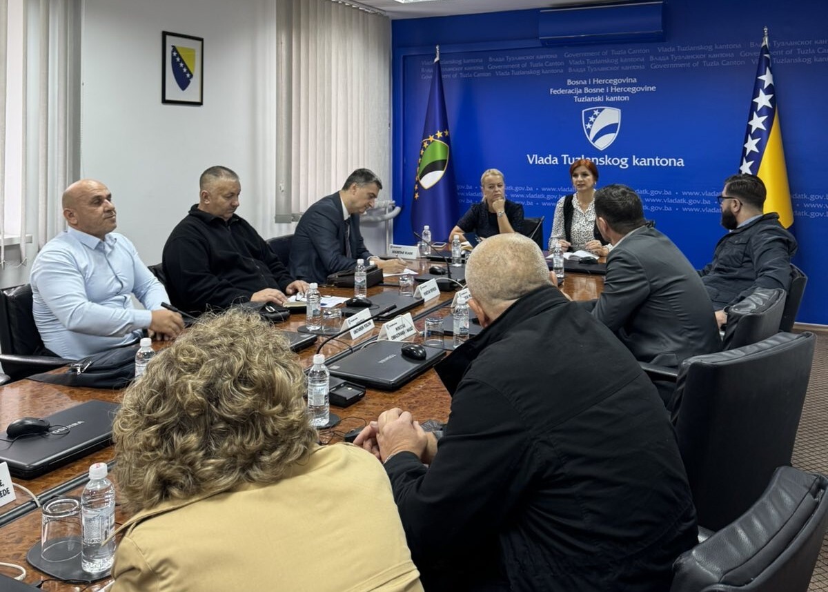 1759330819_68dd42033ccc2