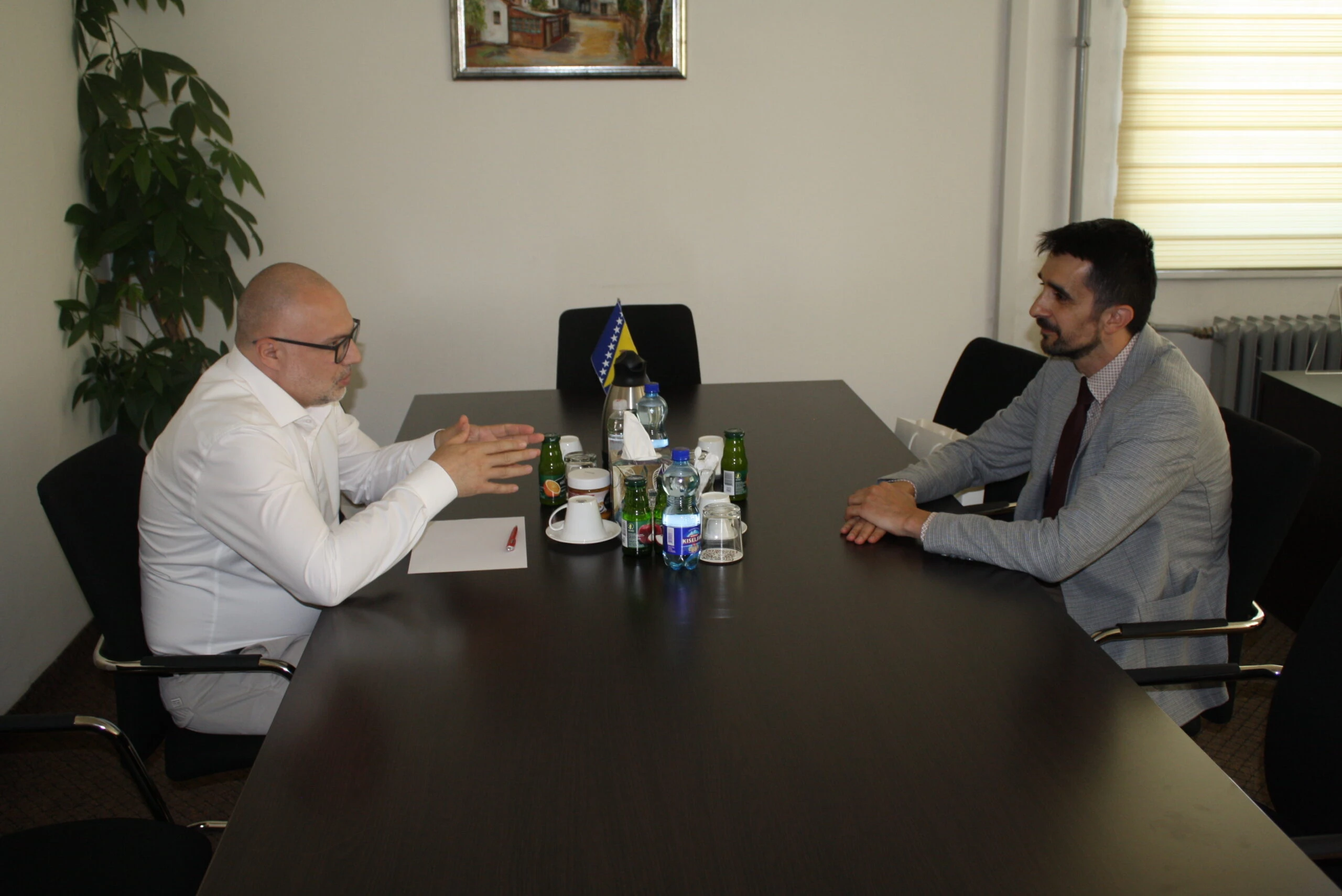 Ministar Omerović sa predstavnikom Europe House: Fokus na jačanju saradnje