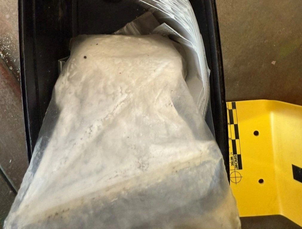 Uprava policije MUP TK - U pretresu u Gračanici pronađen kilogram opojne droge, jedna osoba lišena slobode