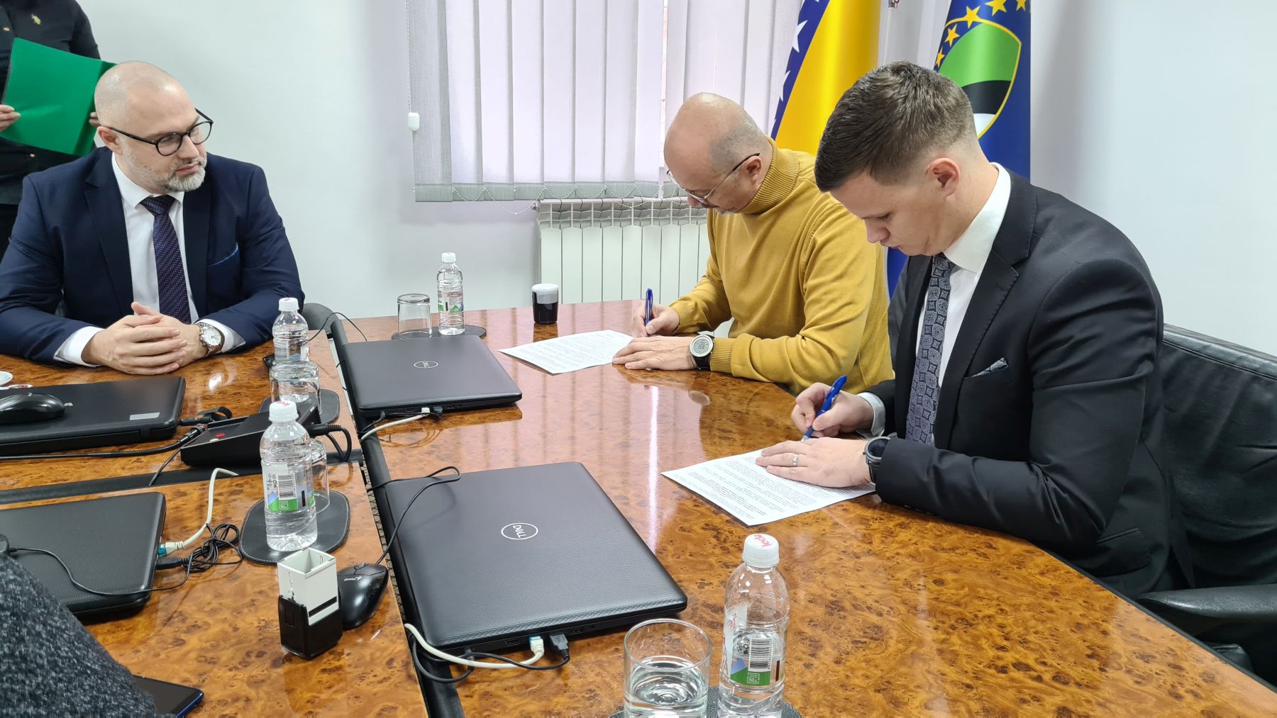 Sindikati 02 30 12 2022